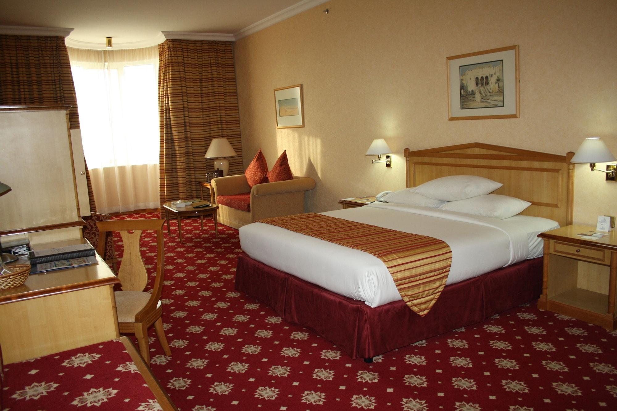 Grand Continental Flamingo Hotel Abu Dhabi Esterno foto