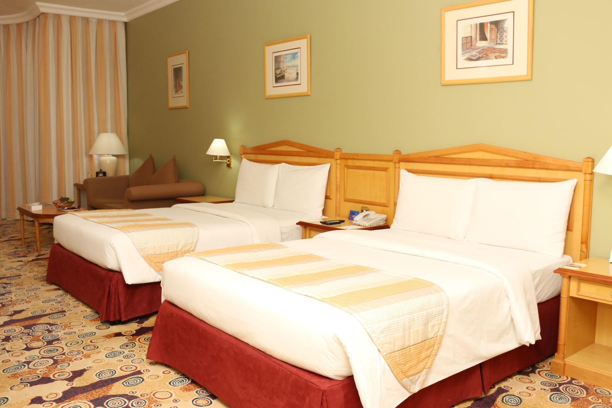 Grand Continental Flamingo Hotel Abu Dhabi Esterno foto