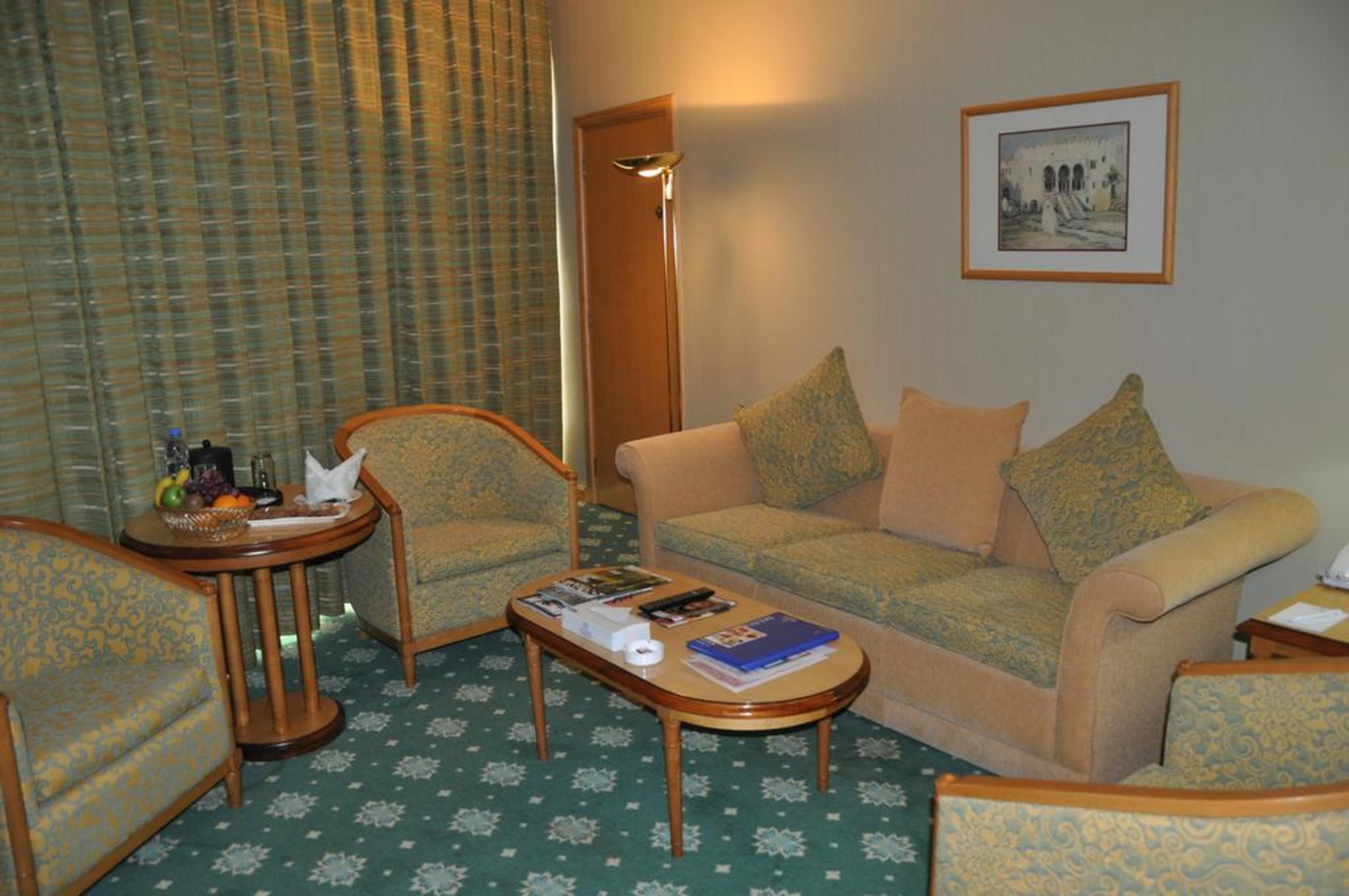 Grand Continental Flamingo Hotel Abu Dhabi Esterno foto