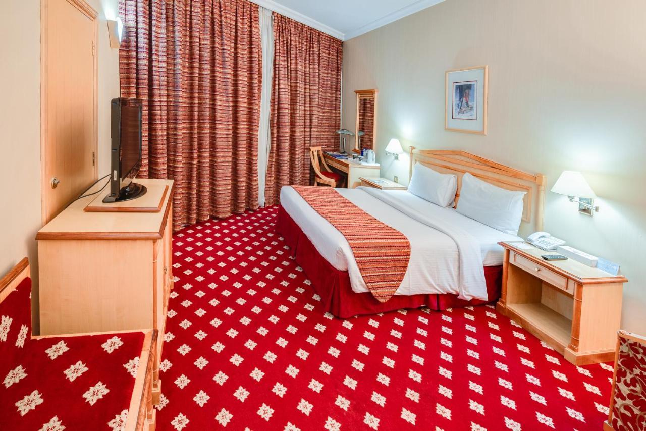 Grand Continental Flamingo Hotel Abu Dhabi Esterno foto